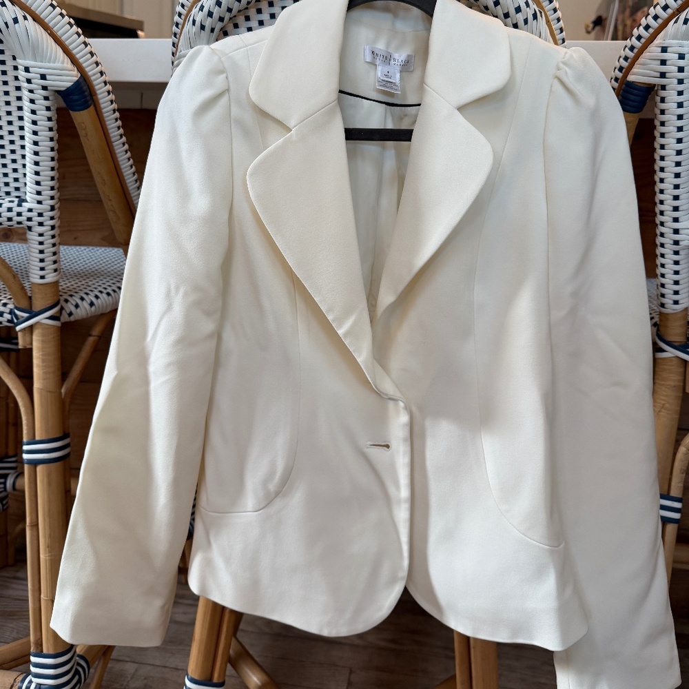 White House Black Market Creamy White Blazer Women's Sz 6‎ Puff Sleeve